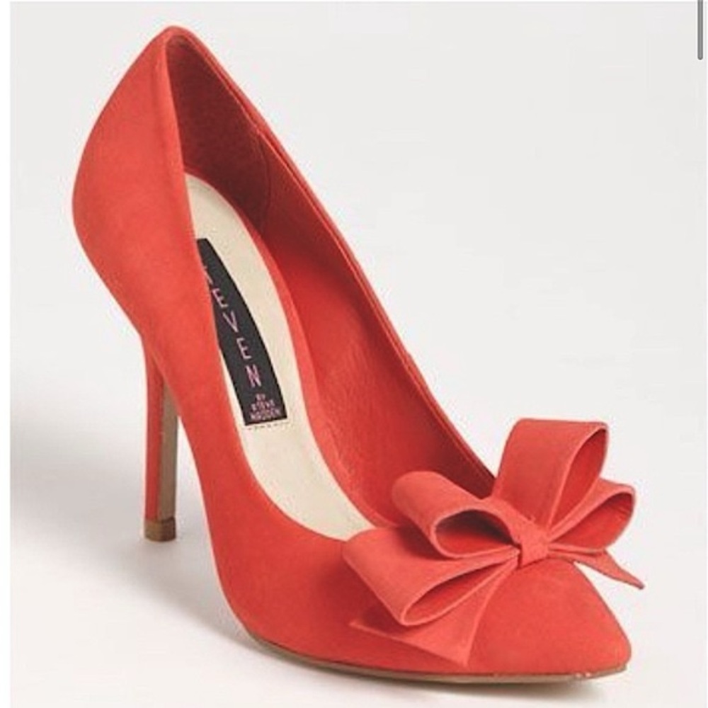 Steve Madden Ravesh Bow Pumps